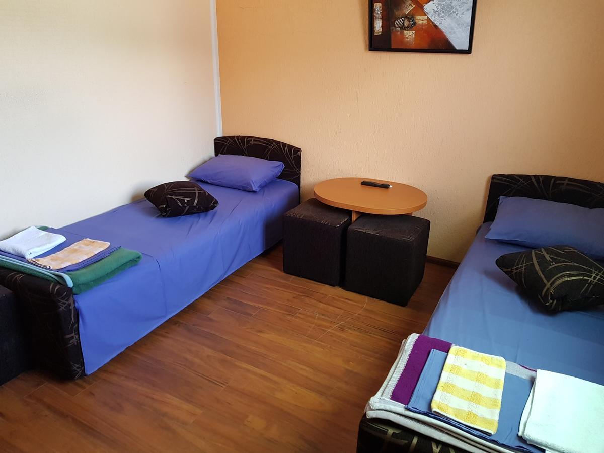 Hotel Pansion Basa Ustikolina Zewnętrze zdjęcie