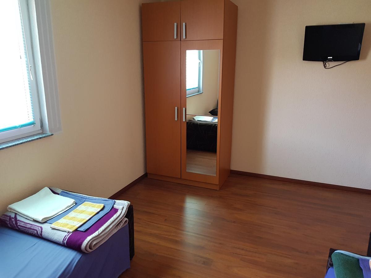 Hotel Pansion Basa Ustikolina Zewnętrze zdjęcie
