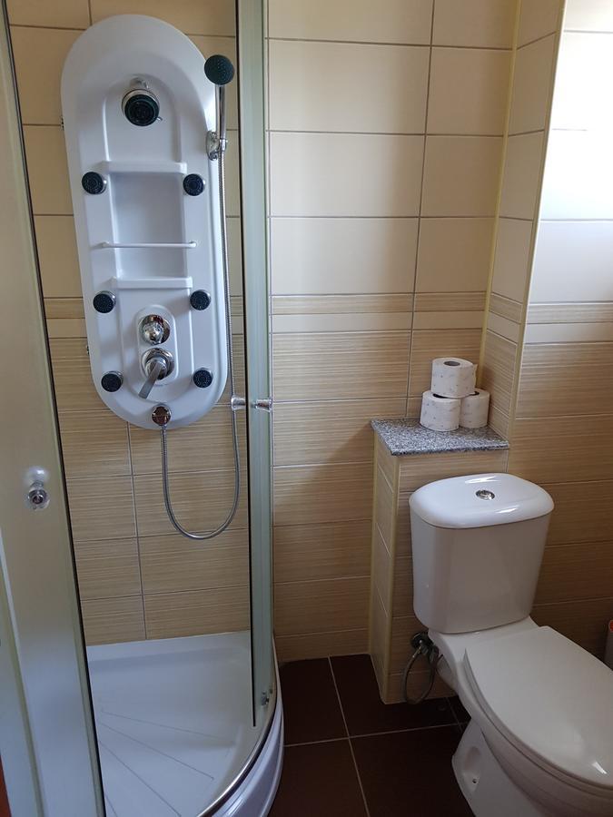 Hotel Pansion Basa Ustikolina Zewnętrze zdjęcie